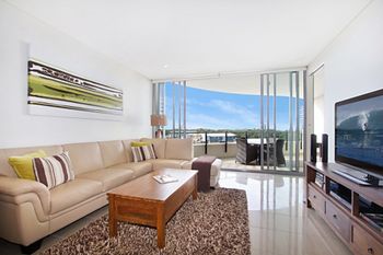 Cotton Beach Forty Four Roof Top - Accommodation Cairns 0