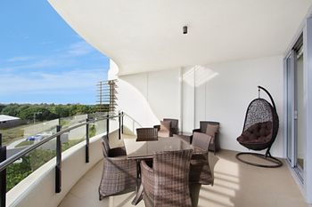 Cotton Beach Forty Four Roof Top - Accommodation Cairns 3
