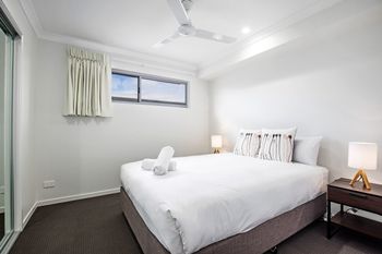 Cotton Tree Modern Apartment - Accommodation Cairns 6