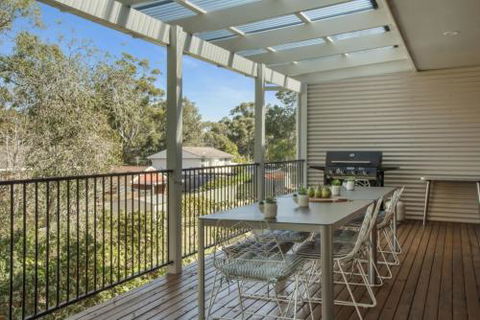 BEACH WITHIN REACH - Accommodation Cairns 0