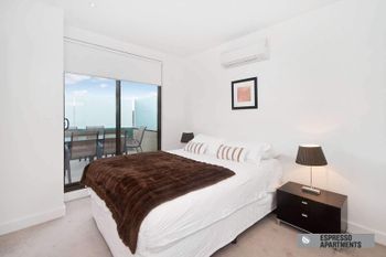 Smart Modern In St. Kilda - Accommodation Cairns 3