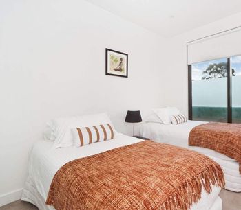 Smart Modern In St. Kilda - Accommodation Cairns 4