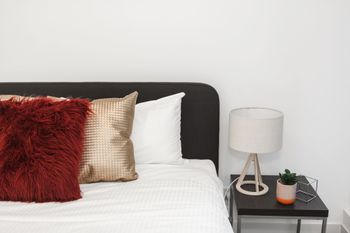 Iris Apartments By Ready Set Host - Accommodation Cairns 3