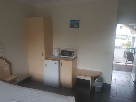 Jopen Cafe & Motel - Accommodation Cairns 3