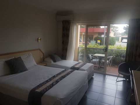 Jopen Cafe & Motel - Accommodation Cairns 6