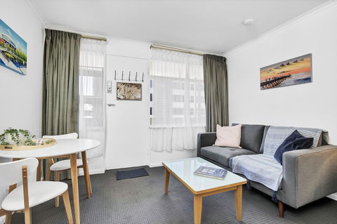 Bayscape Studio Glenelg - Accommodation Cairns 2