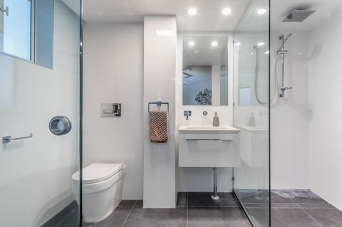 Penthouse On Suttons - Accommodation Cairns 3