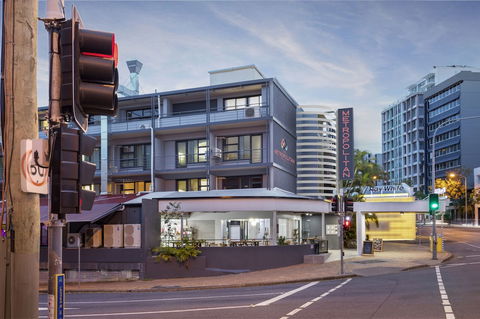The Metropolitan Spring Hill - Accommodation Cairns 1