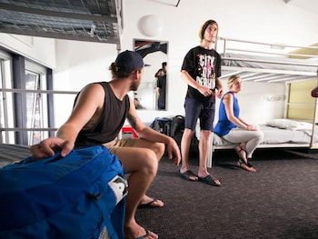 Sydney Railway Square YHA - Hostel - Accommodation Cairns 6