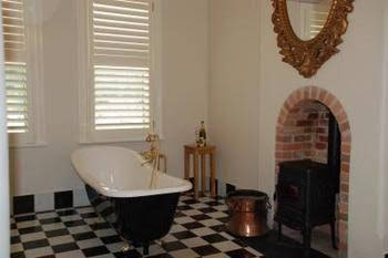 Heritage Retreat - Accommodation Cairns 3