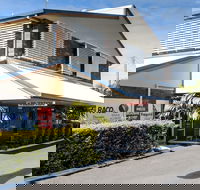 Smart Motel Bert Hinkler - Accommodation Cairns