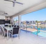 Absolute Beachfront Holiday House - Accommodation Cairns