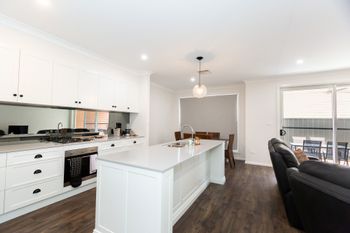 Brand New Townhouse - Accommodation Cairns 1