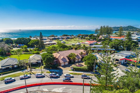 Bayside Court Apartments - Accommodation Cairns 5