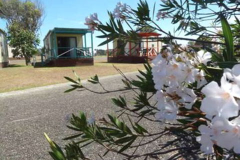 Lanis On The Beach - Old Bar - Accommodation Cairns 0