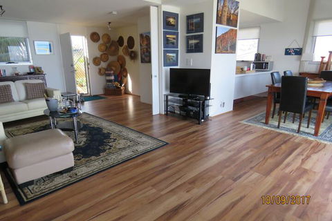 Beach Front The Wedge - Adults Only - Accommodation Cairns 7