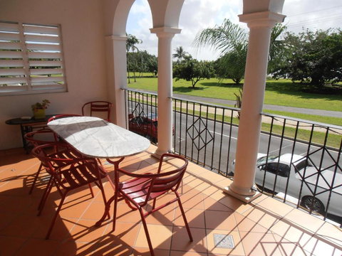 Floriana Villas - Accommodation Cairns 1