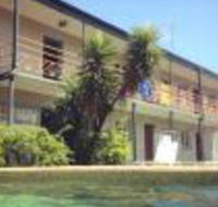 Lazy Duck Hostel - Accommodation Cairns