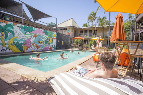 Byron Bay YHA Hostel/Backpackers - Accommodation Cairns 2