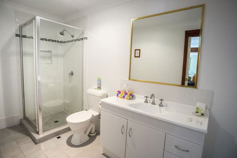 Ainslie Manor B&B - Accommodation Cairns 7