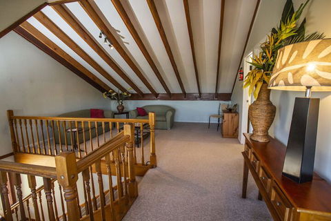 Ainslie Manor B&B - Accommodation Cairns 4