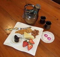 Ayr Bed  Breakfast on McIntyre - Accommodation Cairns