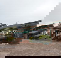 Deer Park Motor Inn - Accommodation Cairns