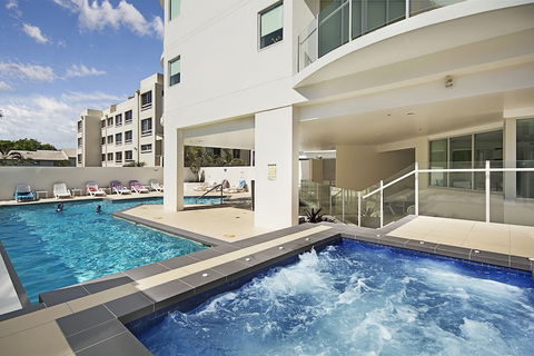 Aqua Vista Resort - Accommodation Cairns 0