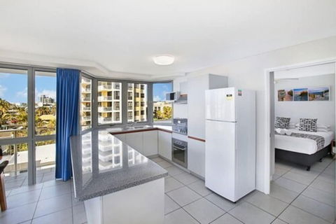 Catalina Resort - Accommodation Cairns 7