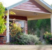 Amamoor Homestead BB and Country Cottages - Accommodation Cairns