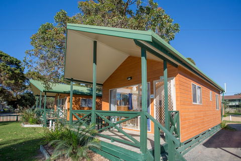 BIG4 Moruya Heads Easts Dolphin Beach Holiday Park - Accommodation Cairns 0