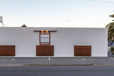 Bay 10 Accommodation - Accommodation Cairns 2