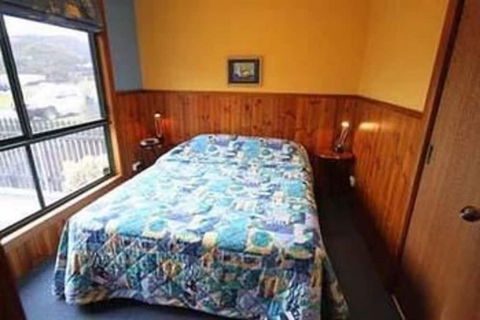 Bicheno's A Plus Apartments - Accommodation Cairns 1