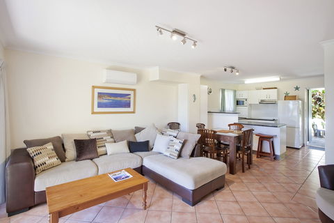 Beach Breakers Resort - Accommodation Cairns 5