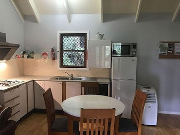 Barrington Wilderness Cedar Lodge Accommodation - Accommodation Cairns 4