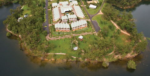 Tinaroo Lake Resort - Accommodation Cairns 0