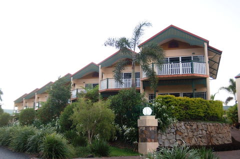 Tinaroo Lake Resort - Accommodation Cairns 1