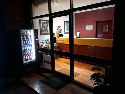 Moe Motor Inn - Accommodation Cairns 2