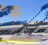 Dog Rock Motel - Accommodation Cairns