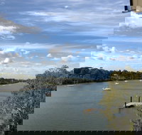 Burnett Riverside Hotel - Accommodation Cairns