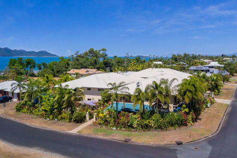 Mission Reef Resort - Accommodation Cairns 1