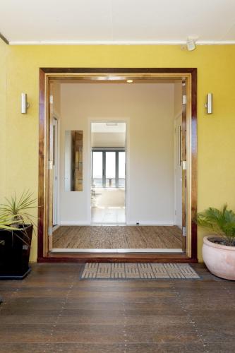 Sanctuary Hill Retreat - Accommodation Cairns 5