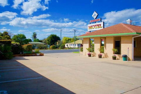 Buckaroo Motor Inn - Accommodation Cairns 2