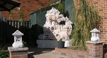 Mount Kuring-gai Motel - Accommodation Cairns 3