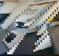 Budget on the Lake - Accommodation Cairns