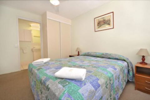Lindomare Apartments - Accommodation Cairns 2