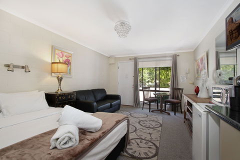 Beechworth On Bridge - Accommodation Cairns 3