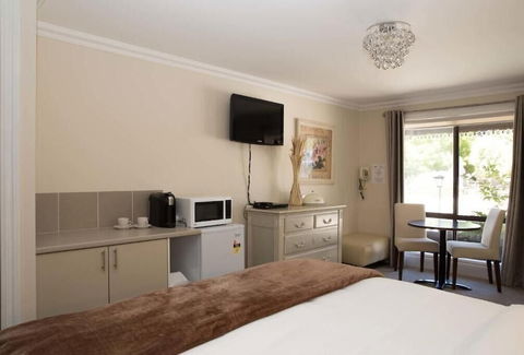 Beechworth On Bridge - Accommodation Cairns 5