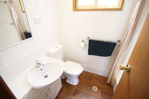 Adelaide's Brownhill Creek Tourist Park - Accommodation Cairns 2