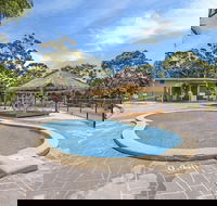 Seven Mile Beach Holiday Park - Accommodation Cairns